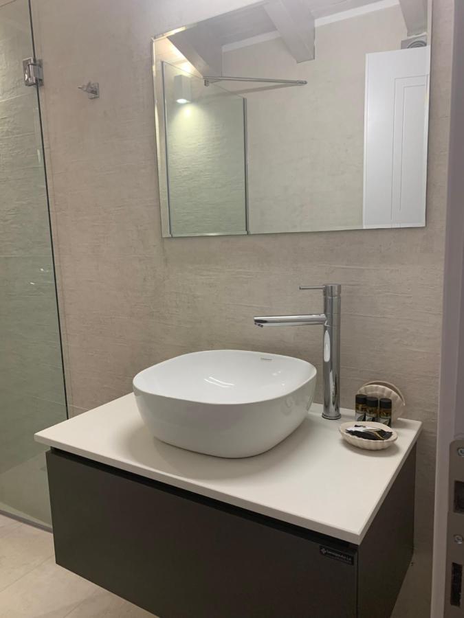 Terpsichore Boutique Bright New Sofita Studios And Appartment ดัสเซีย ภายนอก รูปภาพ